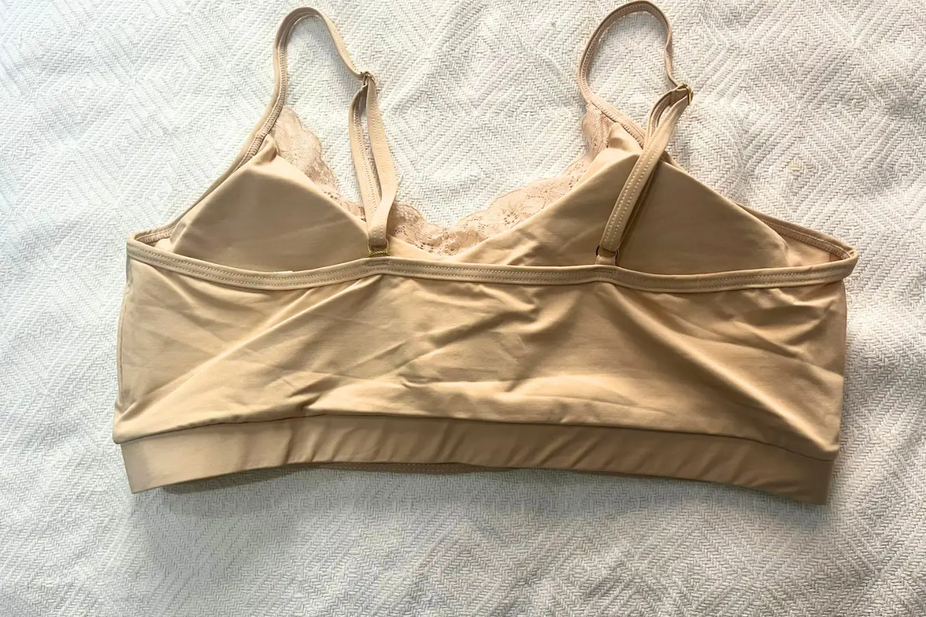 Top Clássico com detalhes de Renda - Imagem 3