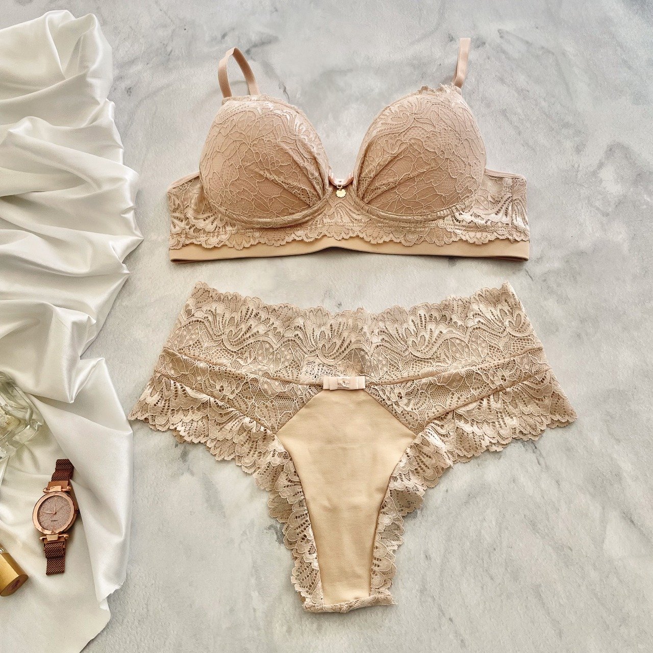 Conjunto de Lingerie em Renda e Microfibra - Nude - Imagem 2
