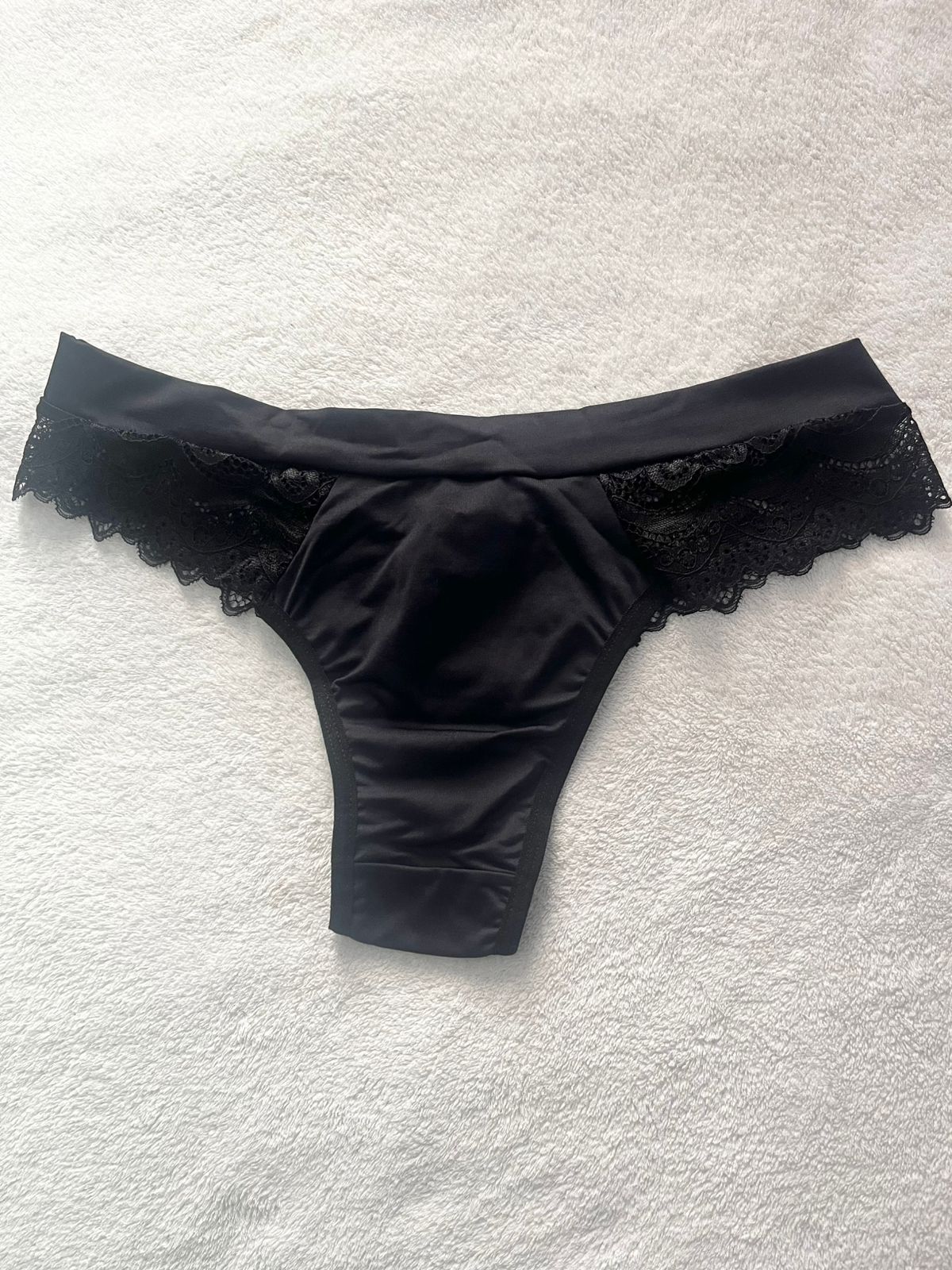 Calcinha de Microfibra Com Recortes De Renda – Preto - Imagem 3